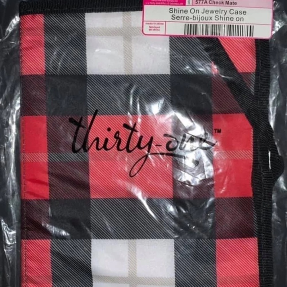 Shine on jewelry case by thirty one